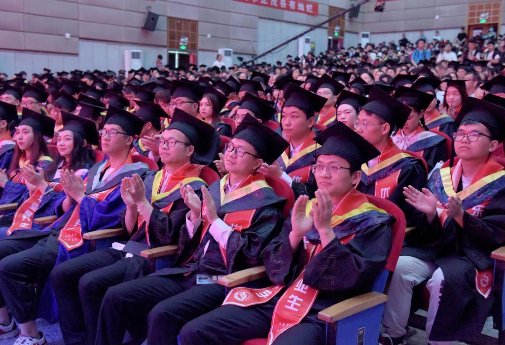 做最好的答卷人 华东交大举行2021年毕业典礼暨学位授予仪式